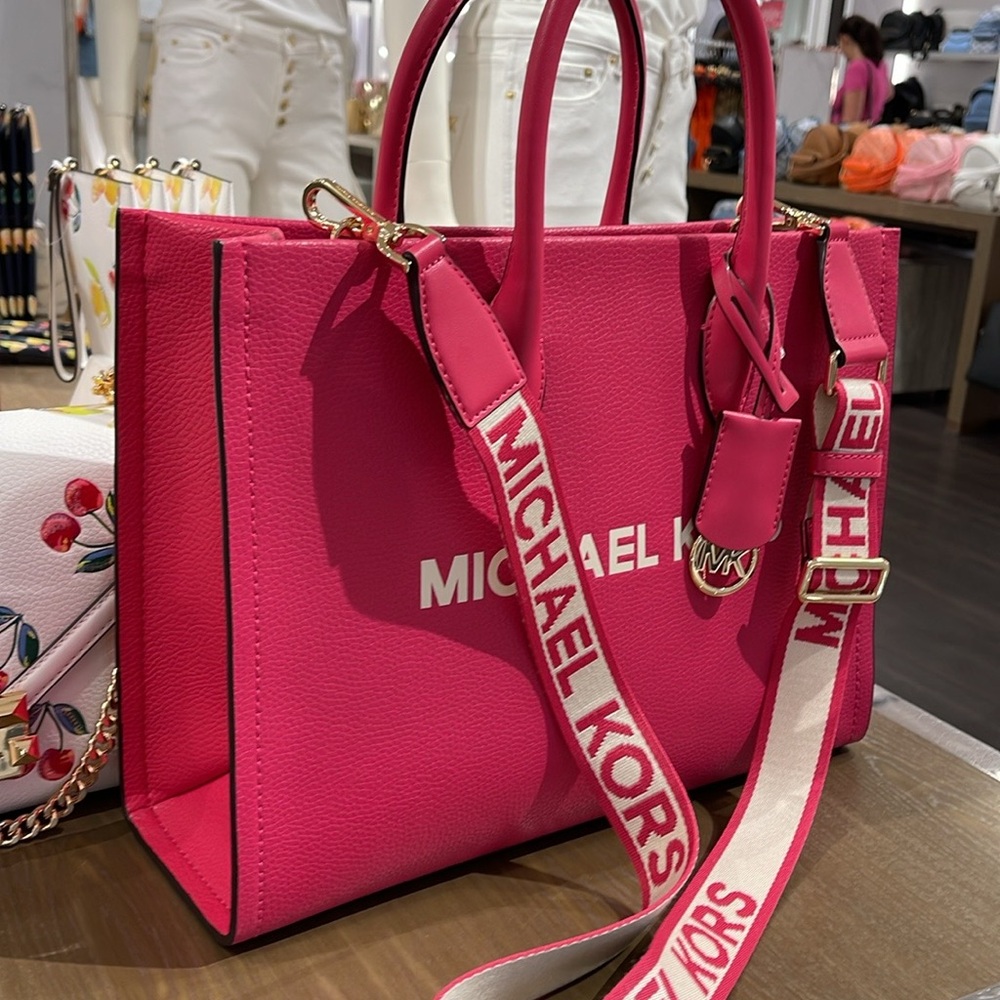 Michael Kors Mirella Medium East West Pebbled Leather Tote Shopper Bag MK EW
NWT - Picture 16 of 16